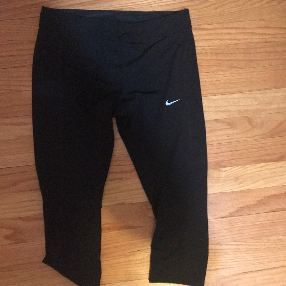 Nike active Capri leggings